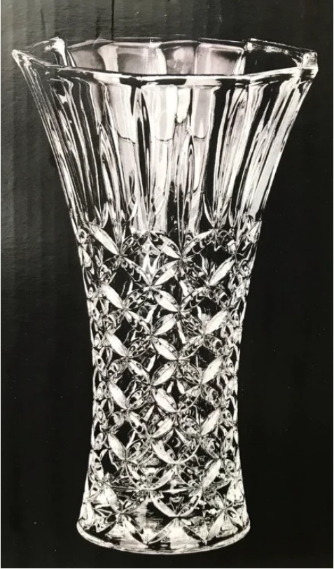 Clear Glass Flower Vase Diamond Pattern 23 x 13 cm