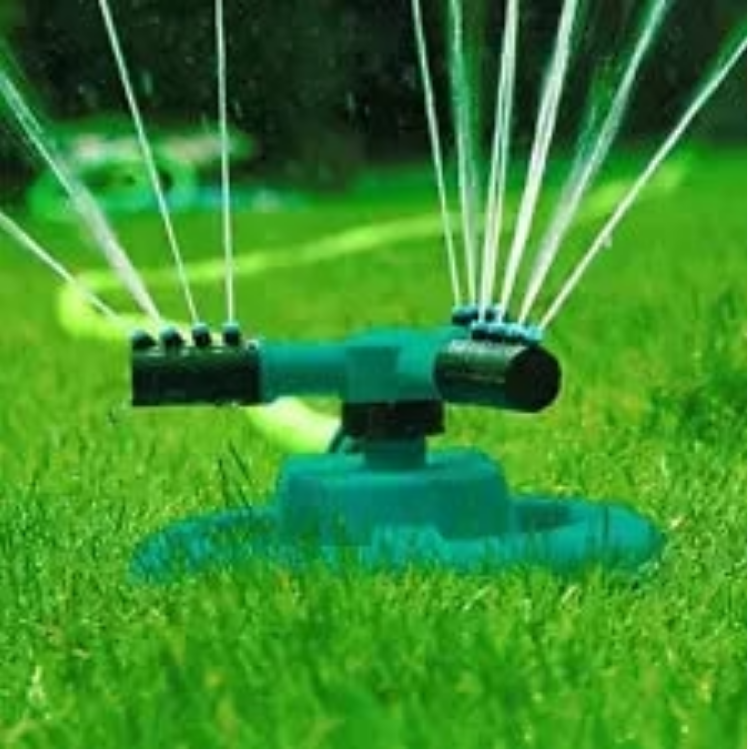 Garden Sprinkler 3 Nozzles 360° Rotating